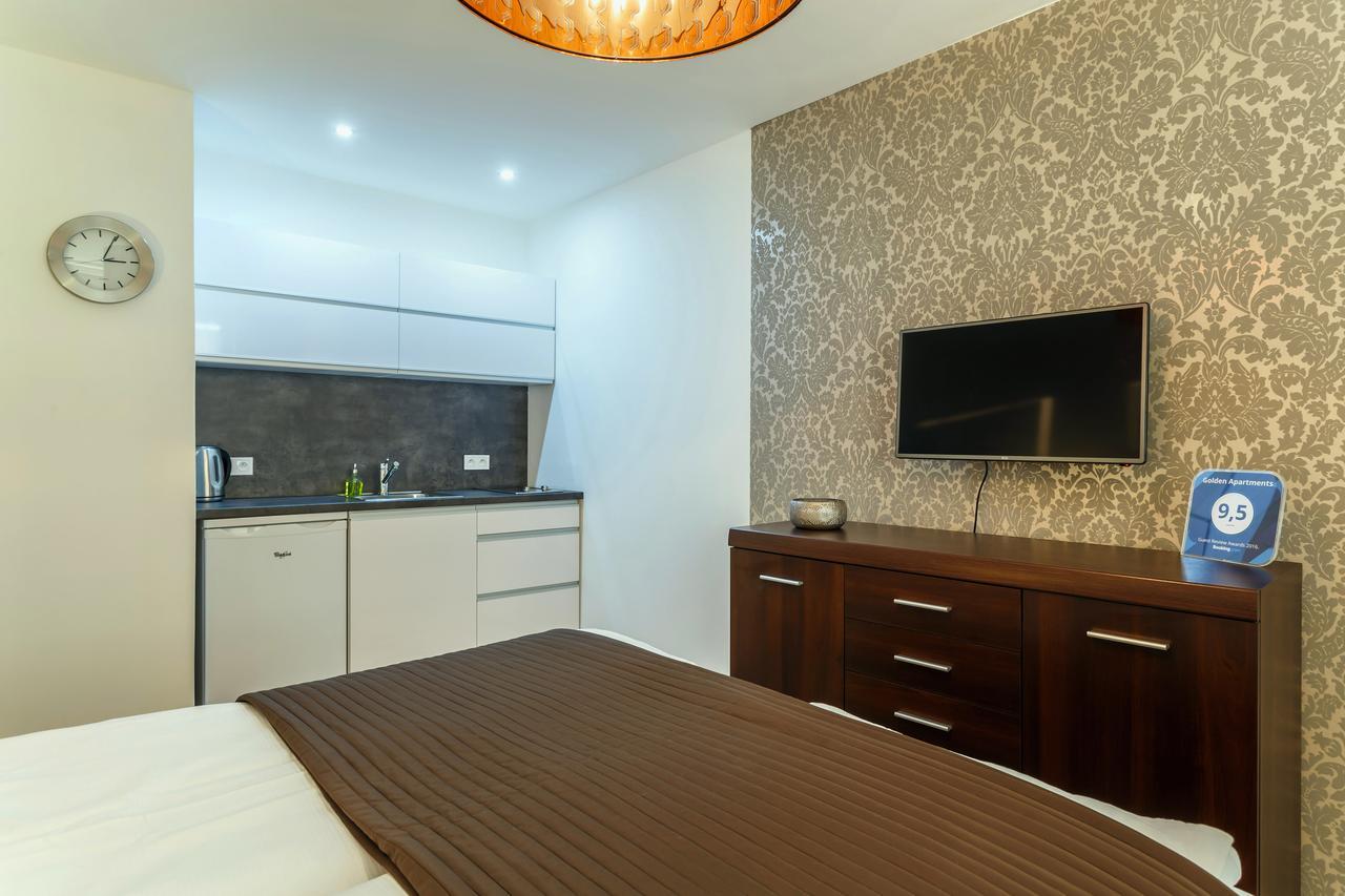 Golden Apartments Ostrava Exterior photo
